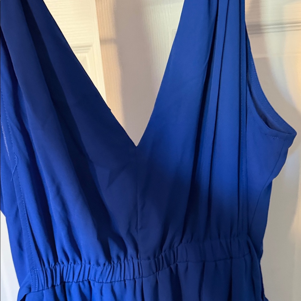 Elegant Blue Sleeveless Dress - Picture 5 of 6